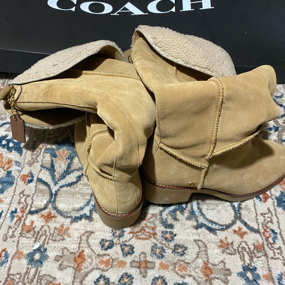 Coach sued shearling foldable top boots turn to knee boots or leg boots - Picture 8 of 9